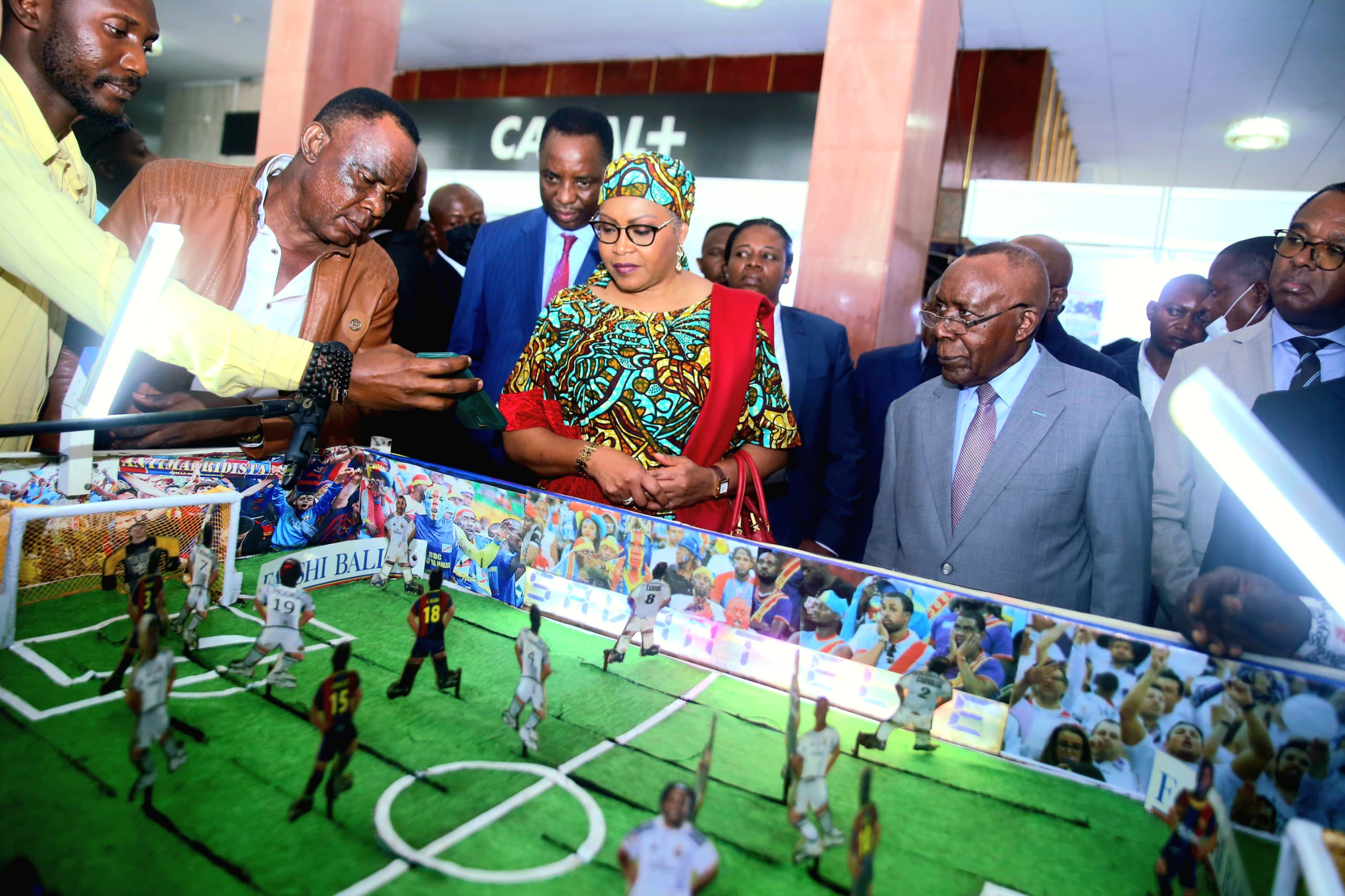 You are currently viewing Kinshasa : Poursuite ce mardi, 27 août 2024 au Palais du peuple, des travaux du deuxième Forum du génie scientifique congolais pour la deuxième journée consécutive.