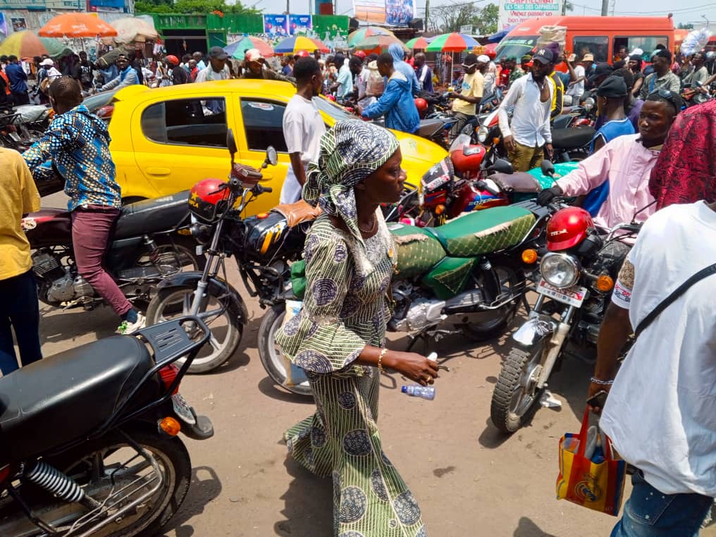 You are currently viewing Kinshasa : grève des taximen-moto pour dénoncer les tracasseries policières sur les routes de la capitale.