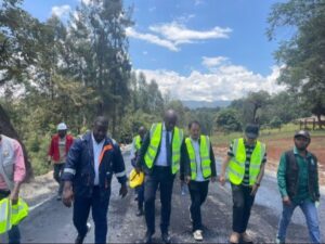 Lire la suite à propos de l’article Bukavu : Vers la fin du cauchemar routier sur le tronçon Amsar-Kalambo.