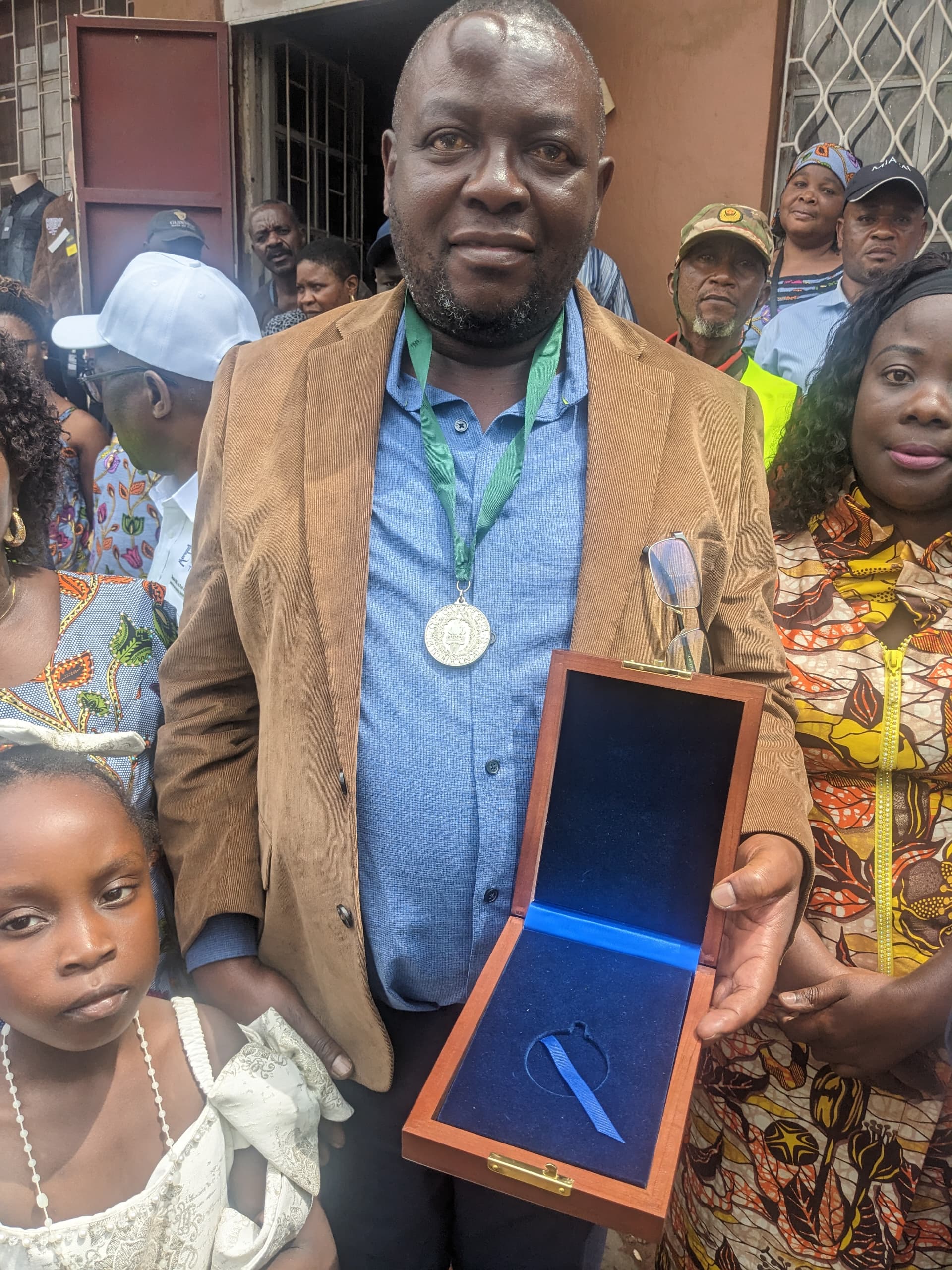 Lire la suite à propos de l’article New-York : Le prestigieux « Civil Courage Prize 2024 » décerné à Philippe Ruvunangiza suite aux dénonciations d&rsquo;atrocités en lien avec les minerais à l&rsquo;Est de la RDC.