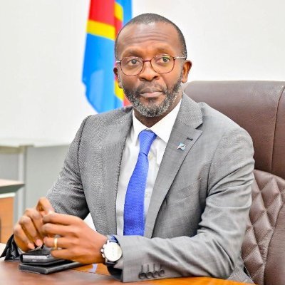 You are currently viewing Kinshasa : Un imposteur se fait passer pour le Directeur de Cabinet du Président de la République Démocratique du Congo