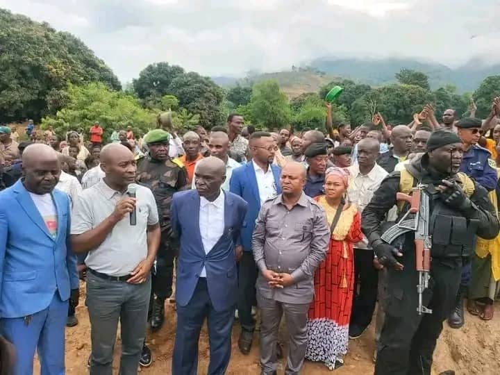 You are currently viewing Sud Kivu : Réunion de haut niveau entre le Burundi et la RDC sur la réouverture des postes frontaliers dans la plaine de la Ruzizi