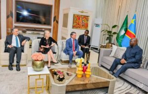 Lire la suite à propos de l’article Kinshasa : Le Président Felix Tshisekedi Tshilombo a reçu ce dimanche l’envoyé spécial du président américain Donald Trump