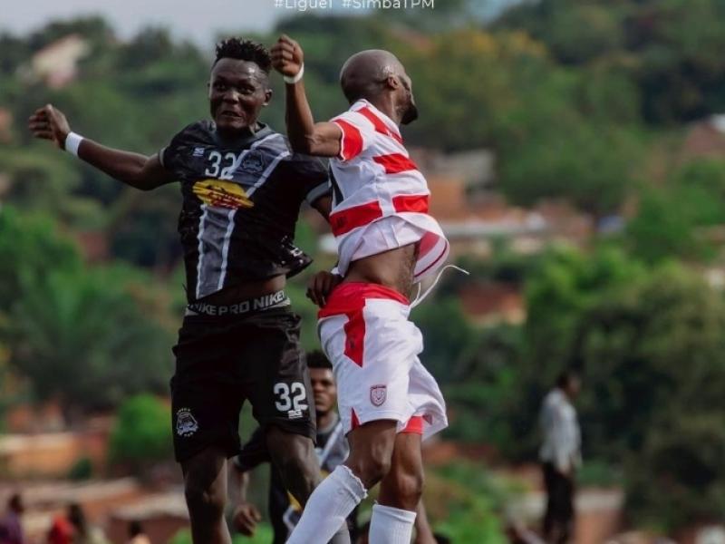 Lire la suite à propos de l’article Illicocash Ligue1 : l’AS Simba maîtrise Mazembe et retrouve les playoffs.