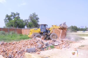 Lire la suite à propos de l’article Maniema : l’État lance une vaste opération contre l’occupation illégale de ses domaines.