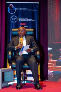 Lire la suite à propos de l’article Kinshasa : « Le scientifique n’est pas seulement à l’université » : le Professeur Dr Gilbert Kabanda déconstruit l’élitisme scientifique et ouvre la science congolaise aux savoirs traditionnels