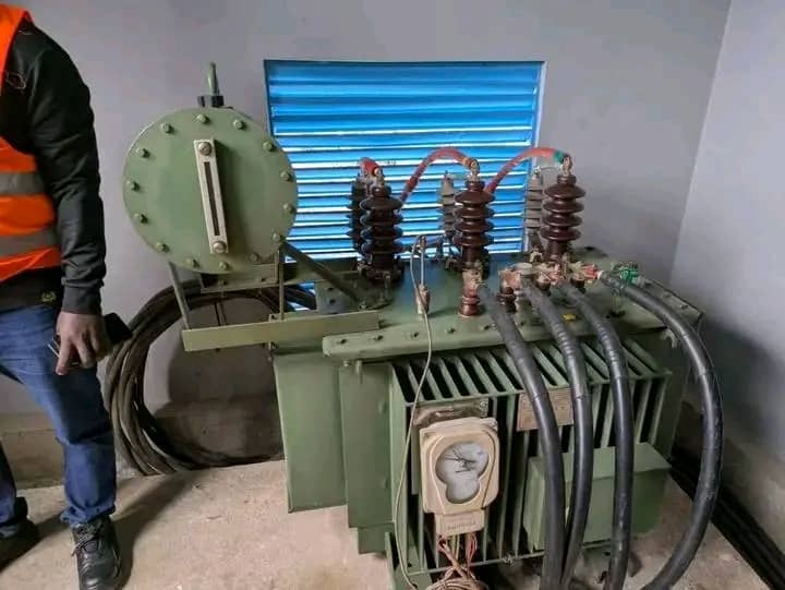 Lire la suite à propos de l’article Kabare : Électrification de Kashusha. Un pas décisif vers l&rsquo;extension de la ville de Bukavu.