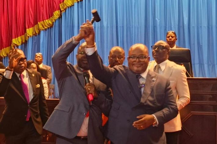 You are currently viewing Kinshasa: Aimé Boji Sangara élu président de l’Assemblée nationale avec 413 voix