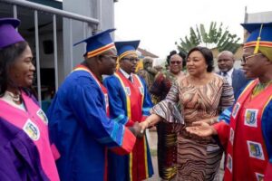 Lire la suite à propos de l’article Kinshasa :la Première Dame Denise Nyakeru Tshisekedi inaugure l&rsquo;atelier industriel portant son nom.