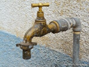Lire la suite à propos de l’article Matadi :Plusieurs quartiers de la ville de Matadi privés d’eau potable depuis trois jours