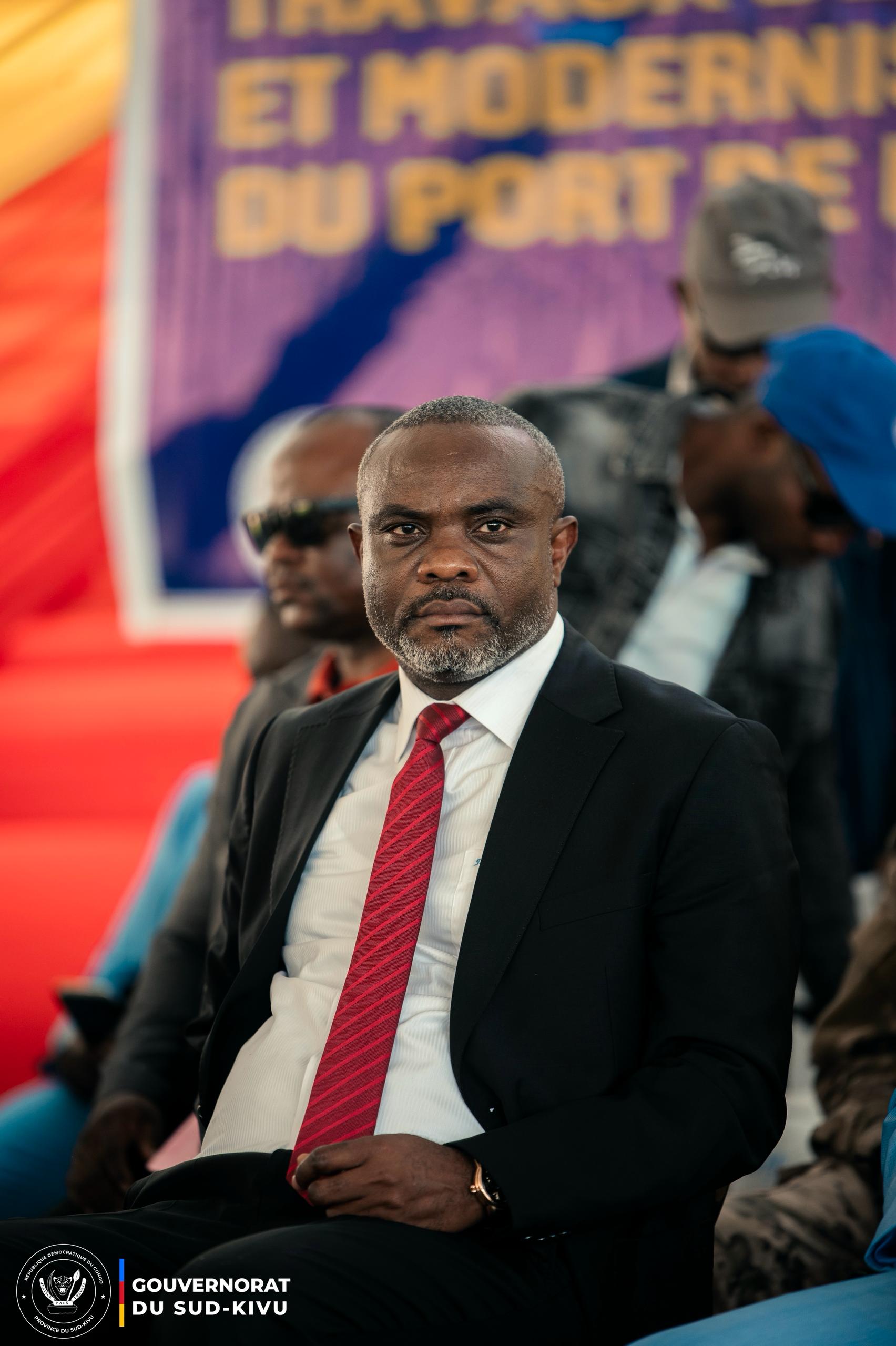 You are currently viewing SUD KIVU : VOICI POURQUOI LE VICE GOUVERNEUR JEAN-JACQUES ELAKANO EST DEVENU LE LEADER DE RÉFÉRENCE DE FIZI-BARAKA