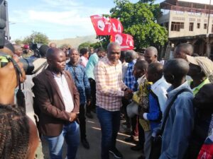 Sud-Kivu : le vice-gouverneur et gouverneur ad intérim, Jean-Jacques Elakano, tend la main aux sinistrés de Sange et appelle à la résilience et à la cohésion après le retrait de l’AFC/M23