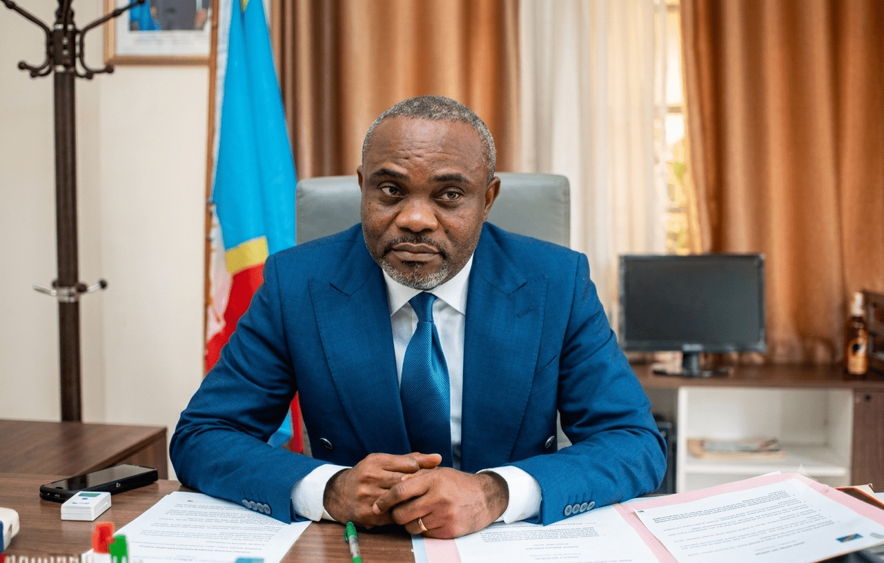 You are currently viewing Sud Kivu : le gouverneur intérimaire Jean Jacques Elakano dénonce la présence de mercenaires français aux côtés de l&rsquo;AFC-M23 après une attaque repoussée à Kitutu